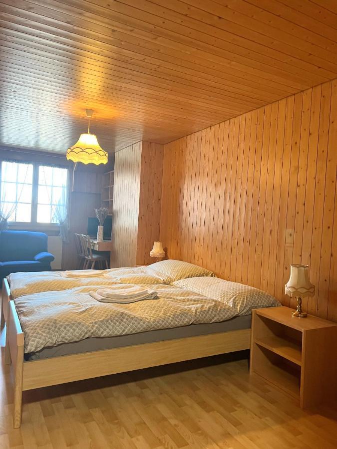 Hotel Jaeger Муртен Екстер'єр фото